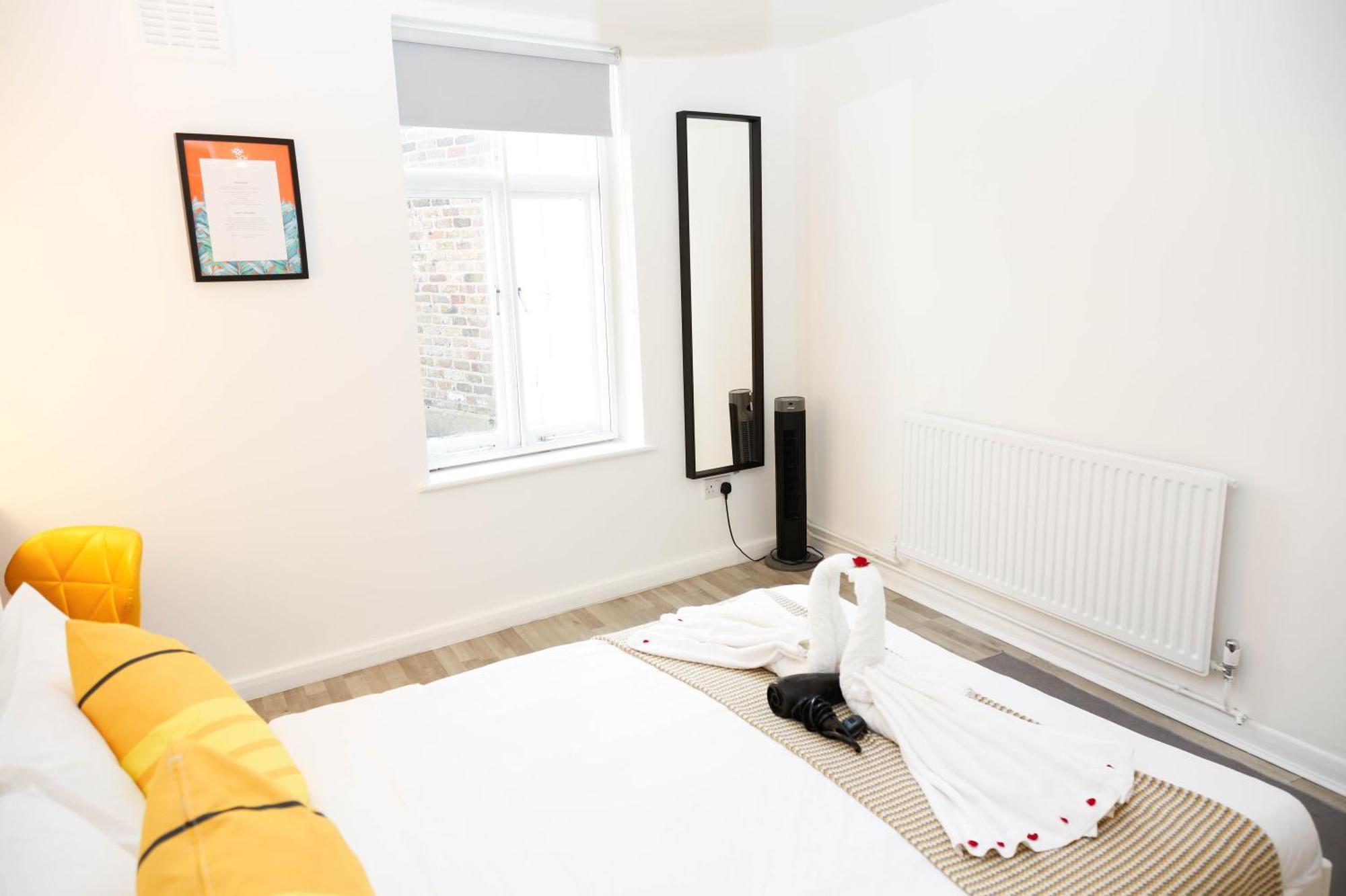 Stylish Rooms 1-Minute Walk To Camden Town Metro, Shops, Cafes, Bars & Restaurants With Shared Bathrooms Лондон Екстер'єр фото