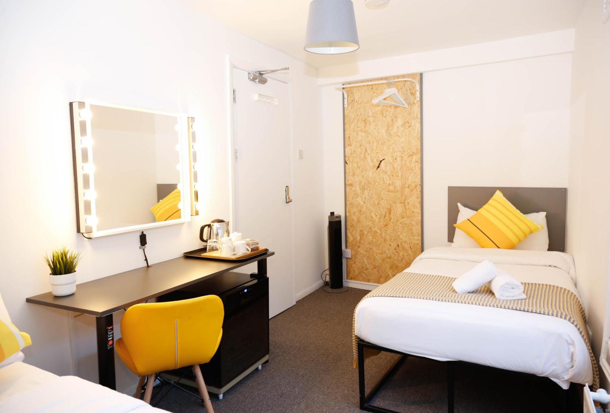 Stylish Rooms 1-Minute Walk To Camden Town Metro, Shops, Cafes, Bars & Restaurants With Shared Bathrooms Лондон Екстер'єр фото